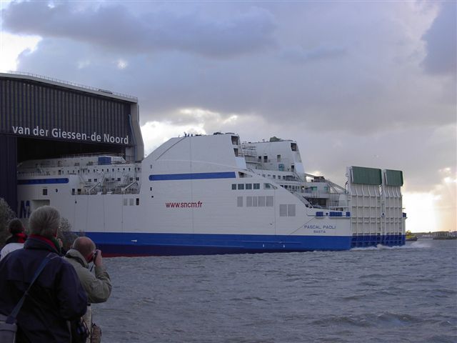 Lancement  Rotterdam du PASCAL PAOLI, futur navire mixte pour la SNCM (Photo RDV)